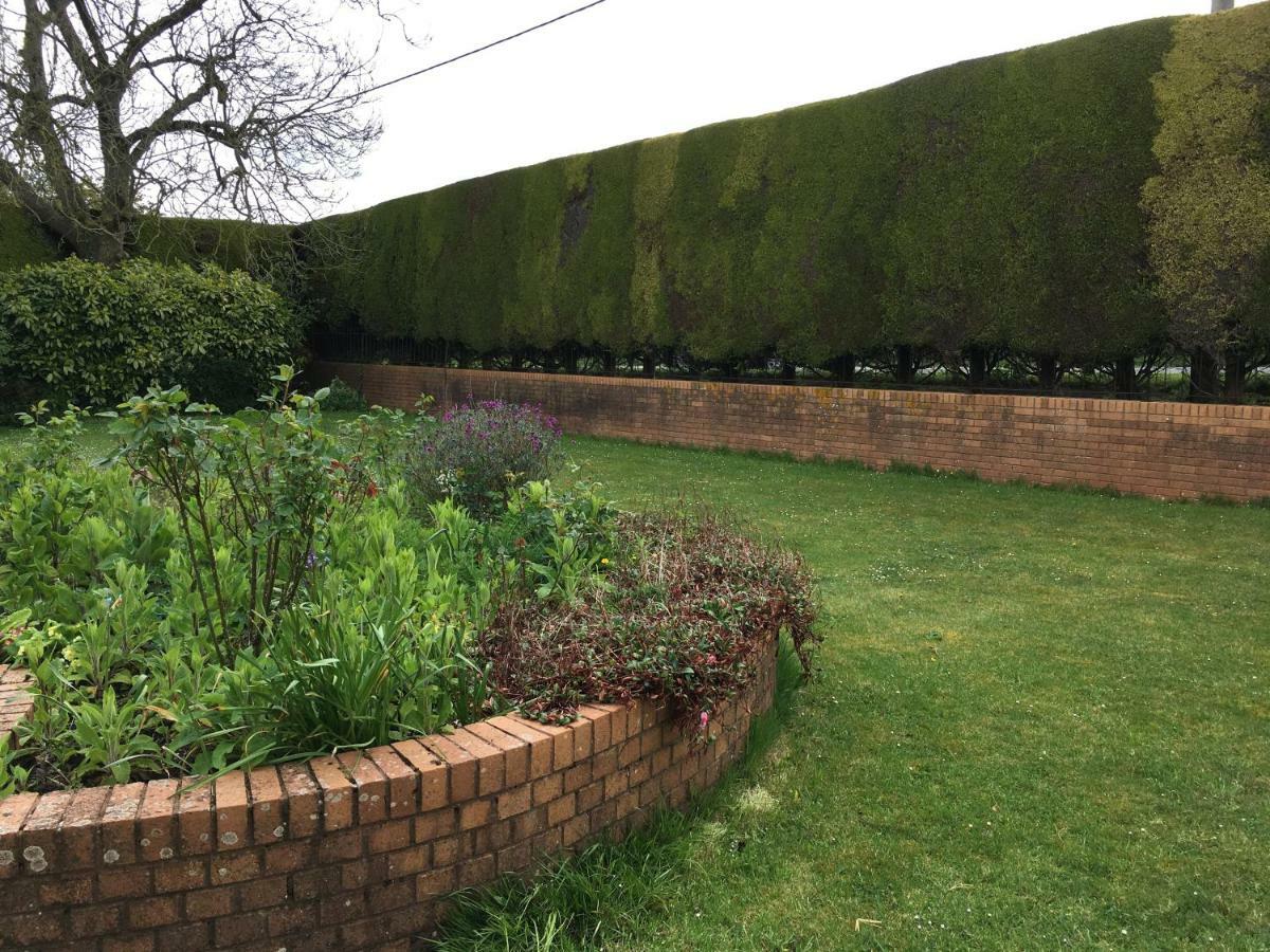 1 Ashford Road Guesthouse Redhill (Somerset) Exterior foto