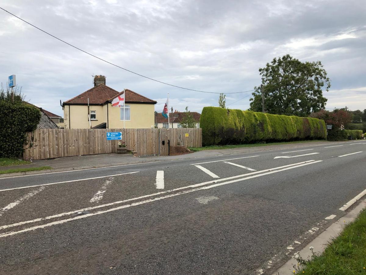 1 Ashford Road Guesthouse Redhill (Somerset) Exterior foto